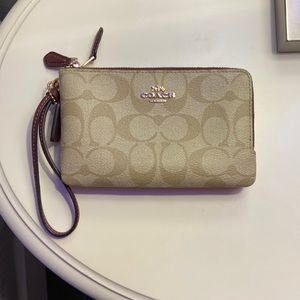 coach wristlet!